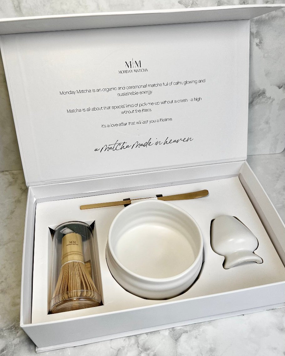 The Ritual Set (Clouds) | Ceremonial Grade A Matcha från Japan – Monday Matcha