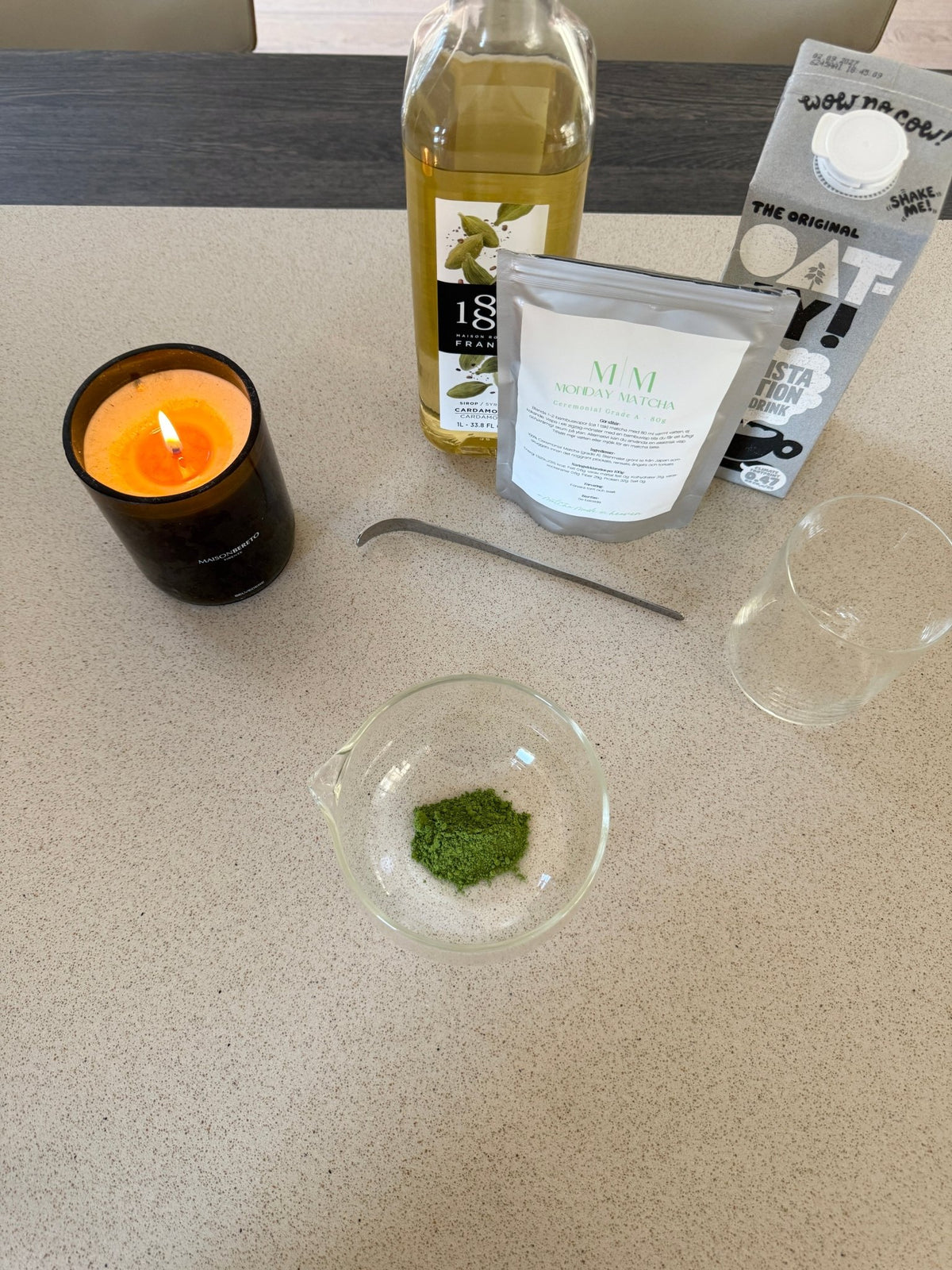The Glass Set (Bowl + Whiskholder) | Ceremonial Grade A Matcha från Japan – Monday Matcha